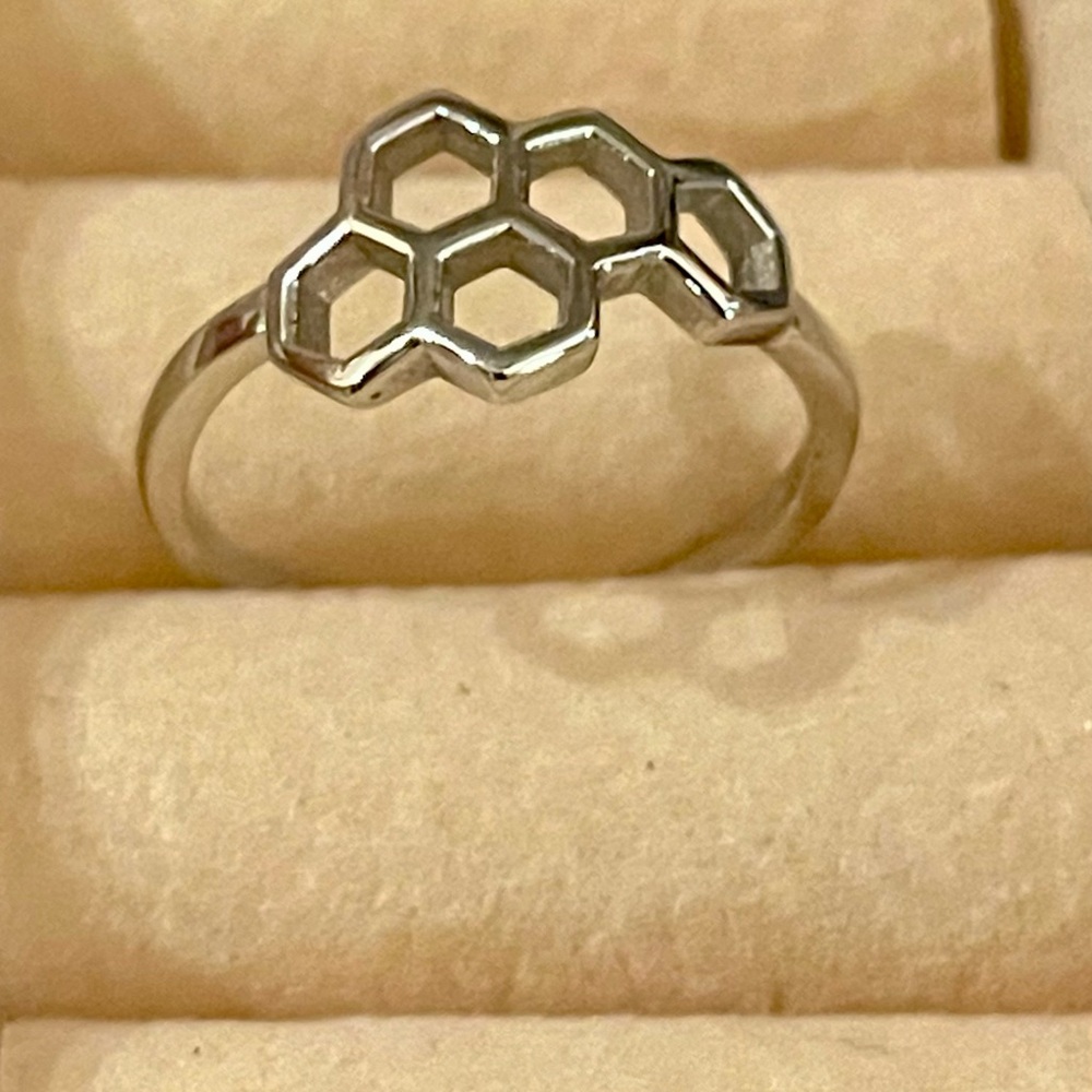Sterling Silver Honeycomb Pattern Ring - image 2